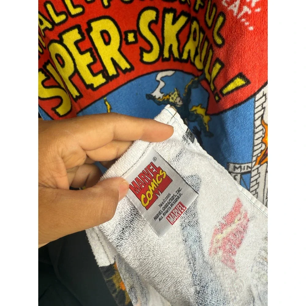 Marvel Comics Fantastic Four Super-Skrull Beach Towel Blue 2005 Issue 18 Art